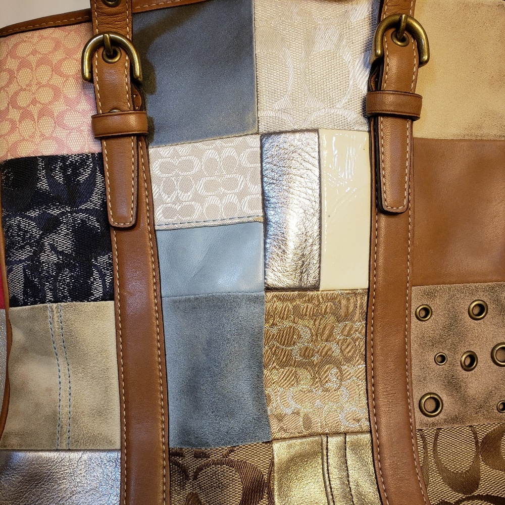Patchwork Coach Purse - image 6